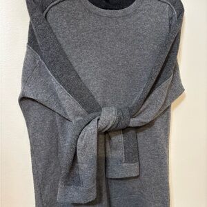 100% Cashmere Colorblock Waffle Quinn Charcoal Crewneck Sweater